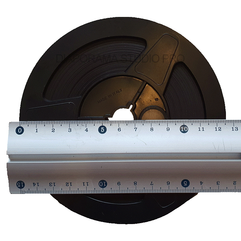 Mesure du diam�tre 12,5cm d'une bobine super 8